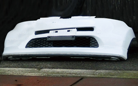 車バンパー